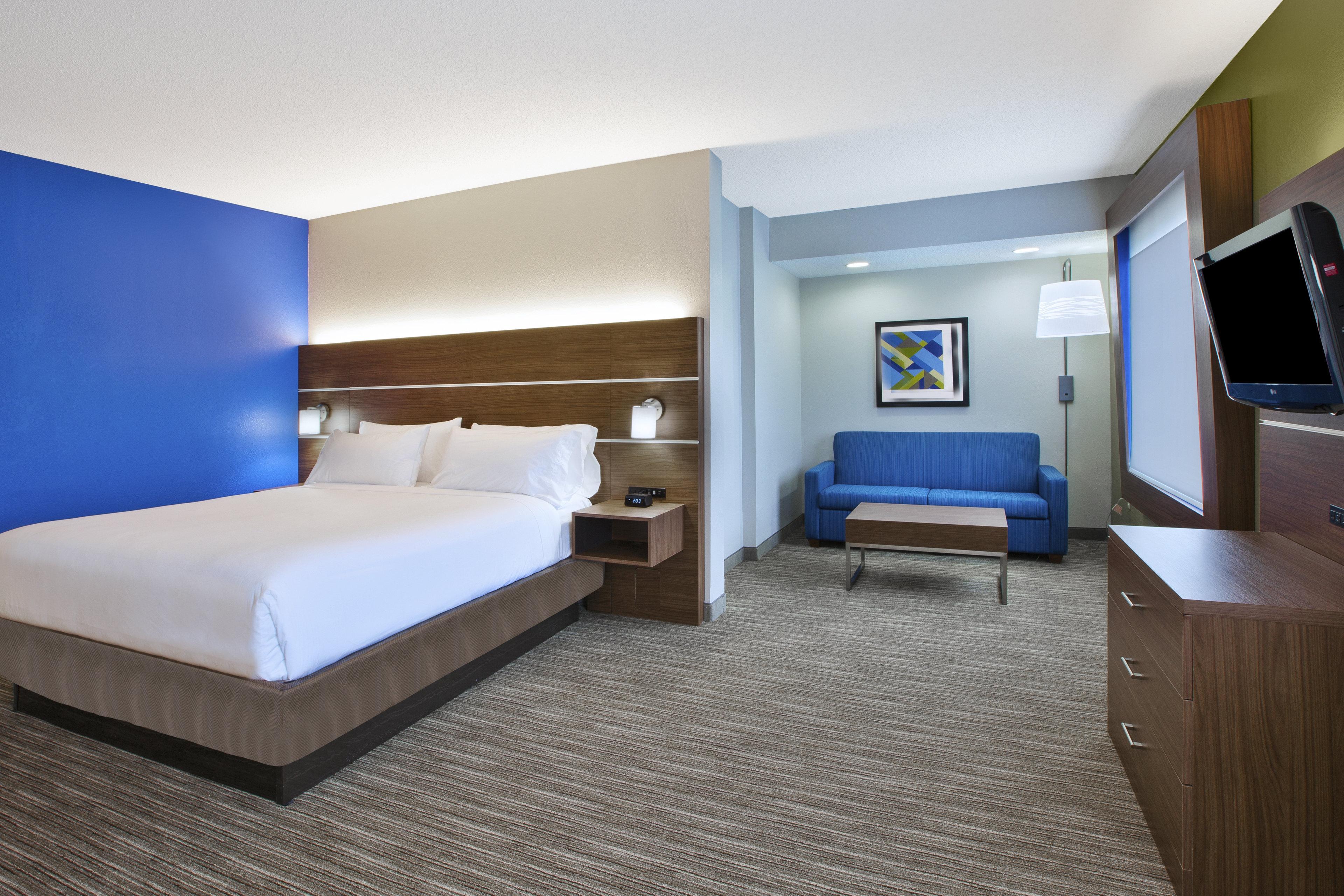 Holiday Inn Express Hotel & Suites Manchester Conference Center By Ihg Екстериор снимка