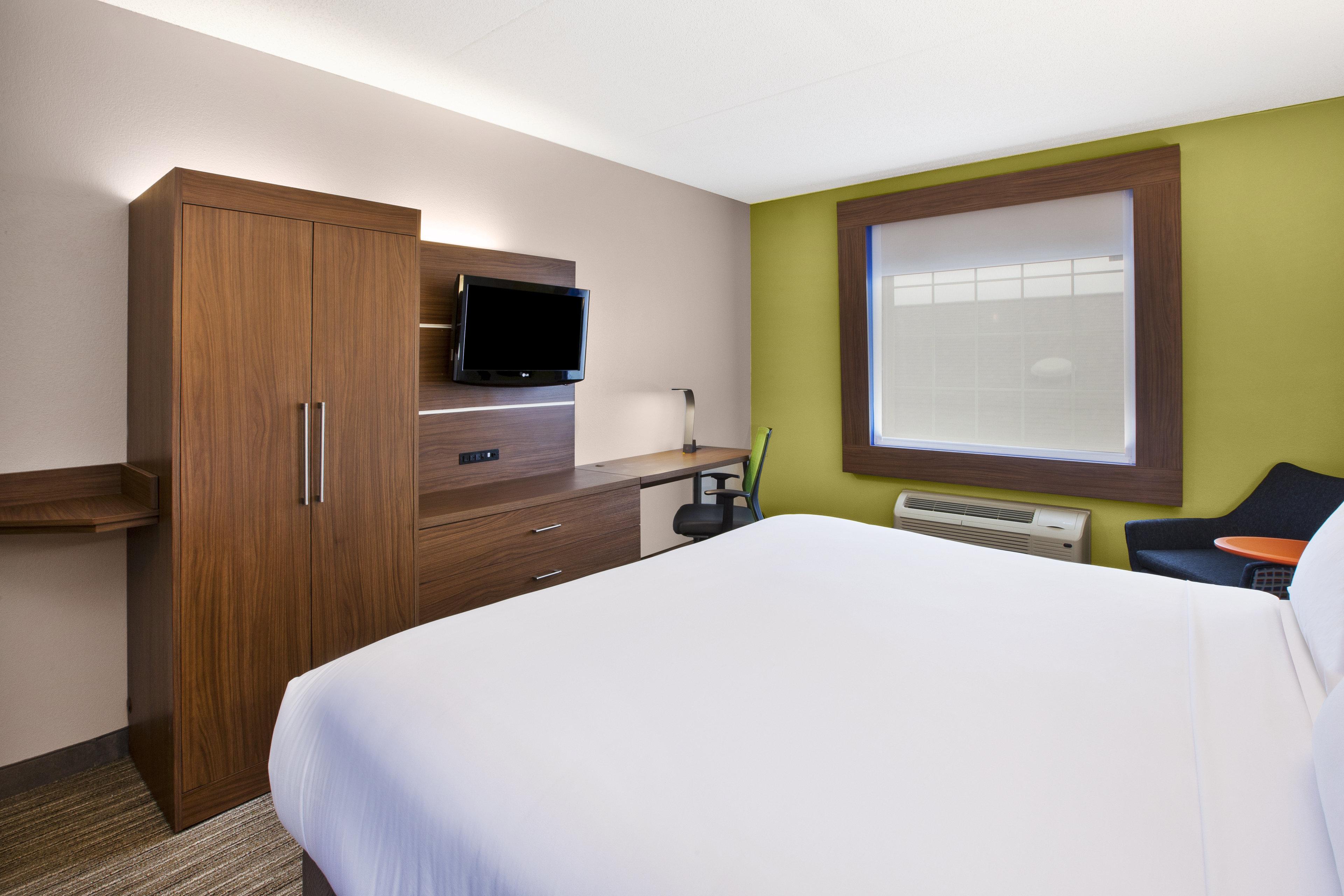 Holiday Inn Express Hotel & Suites Manchester Conference Center By Ihg Екстериор снимка