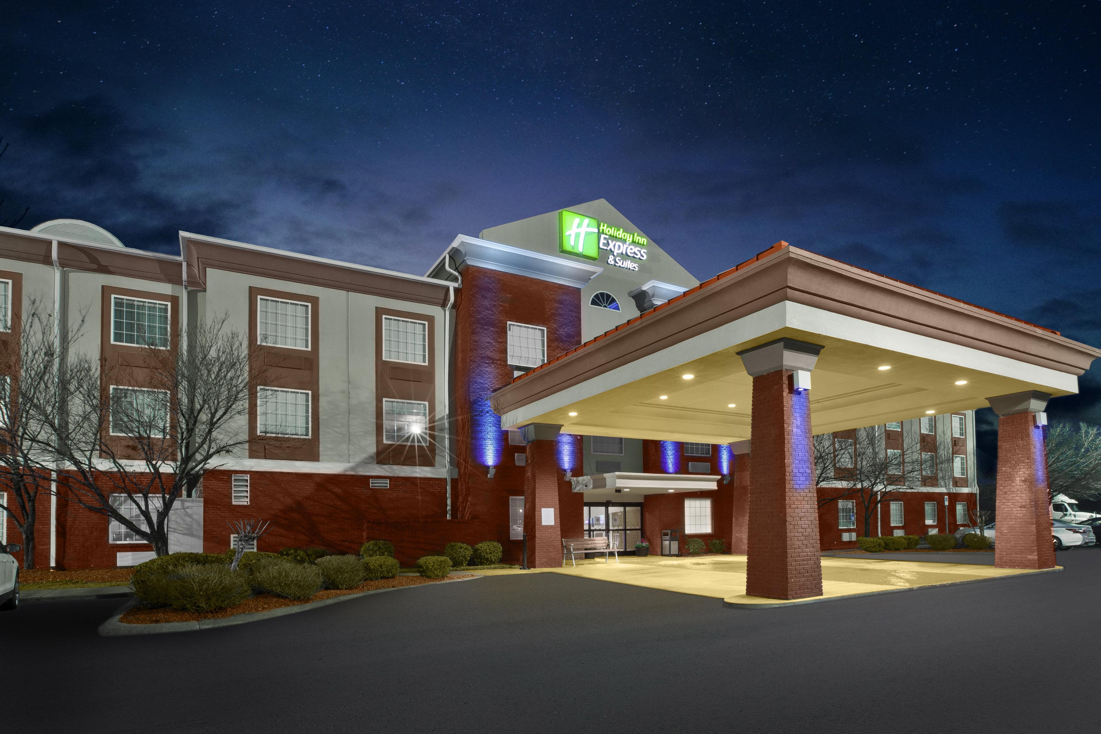 Holiday Inn Express Hotel & Suites Manchester Conference Center, An Ihg Hotel Екстериор снимка